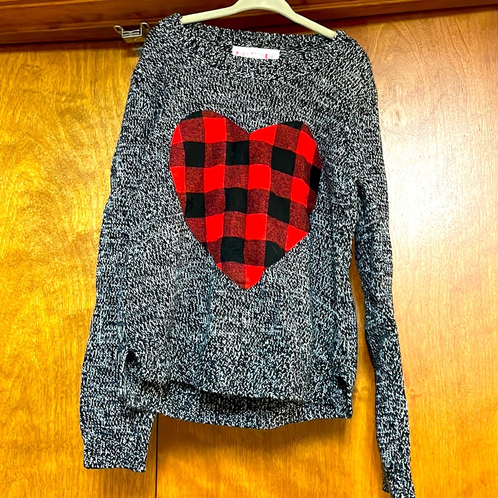Adorable girls size 10/12 heart sweater